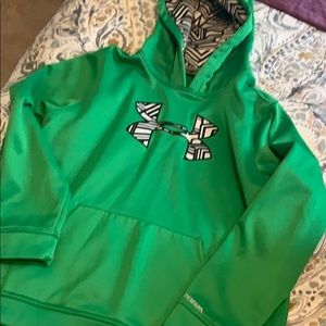 Pull over hoodie